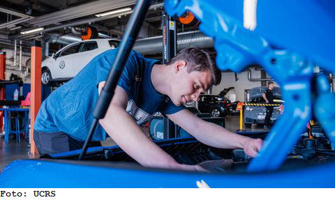 Elbiler på skoleskemaet