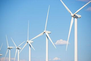 Hvorfor står vindmøllerne nogle gange stille?